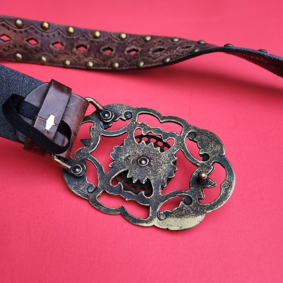 Aldo Genuine Leather Studded Belt With Beautiful Brass Buckle Size S - Picture 9 of 9